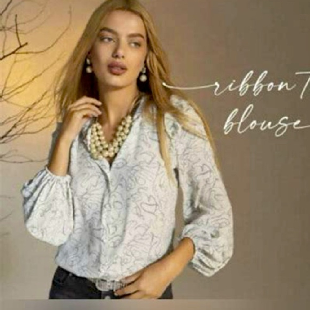 Cabi 4232 Ribbon trim blouse size S